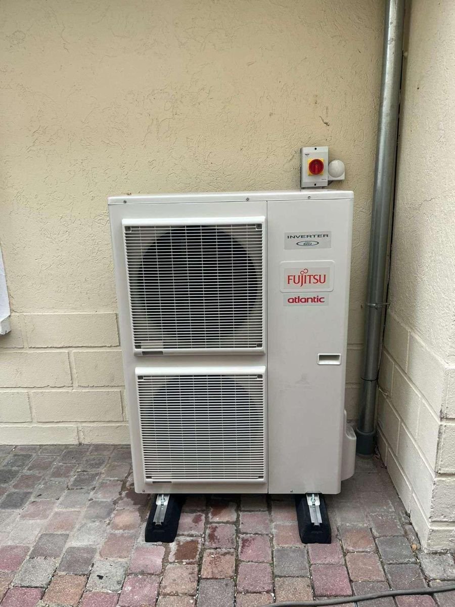 Pompe à chaleur Atlantic Fujitsu installée en remplacement d'une chaudière gaz